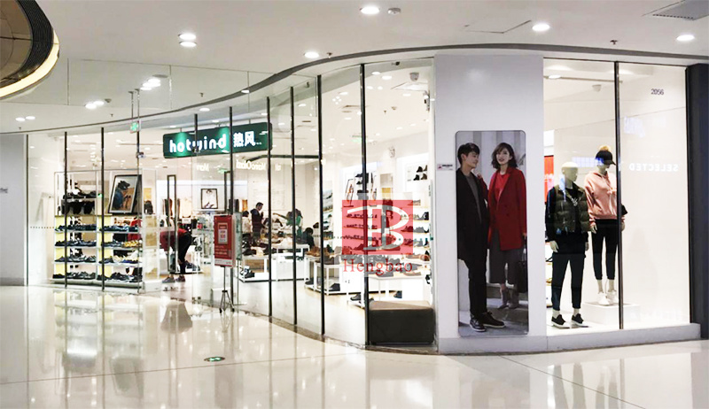 Custom fire-rated glass walls Paredes de vidro resistentes ao fogo personalizadas